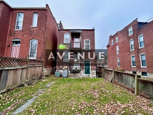 Building Photo - 2633 Russell Blvd