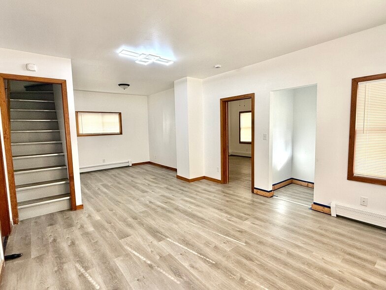 living room - 414 Caroline St