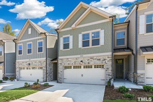Building Photo - 2045 Maggie Vly Dr