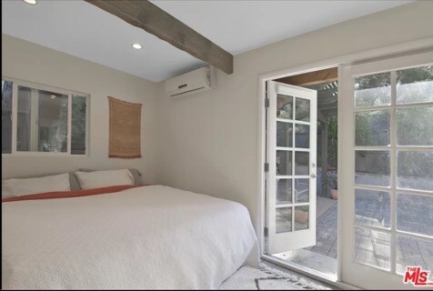 Mater Bedroom w/ French Doors to Patio - 21620 Circle Trl