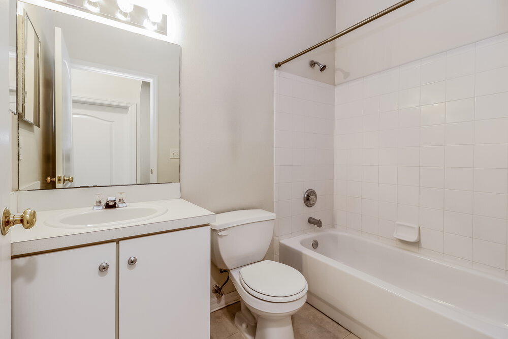 Building Photo - 22842 Marsh Wren Dr