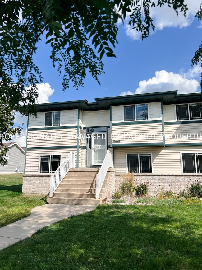 Building Photo - 319 Tall Grass Trail