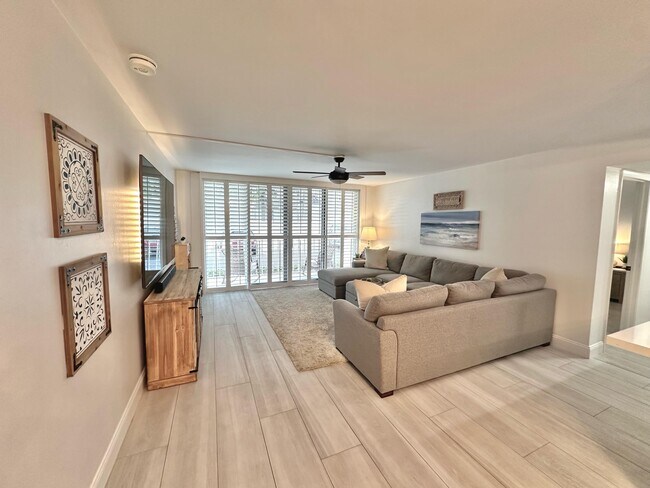 Building Photo - 630 Ocean Dr