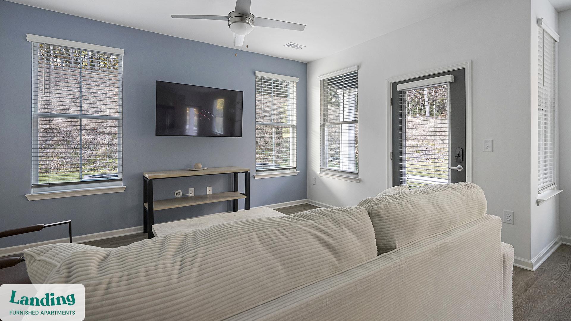 Building Photo - 2800 Milan Ct