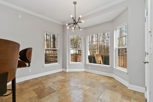 Building Photo - Beautiful Home just minutes from Mountain Island lake