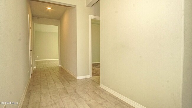 Building Photo - 12264 Desert Sea Ct