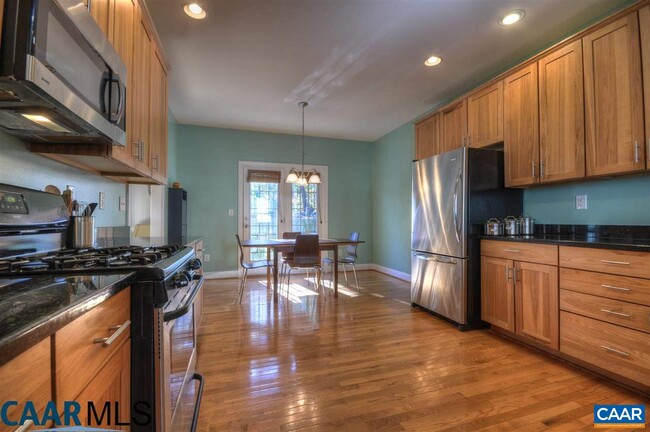 Building Photo - 164 Brookwood Dr
