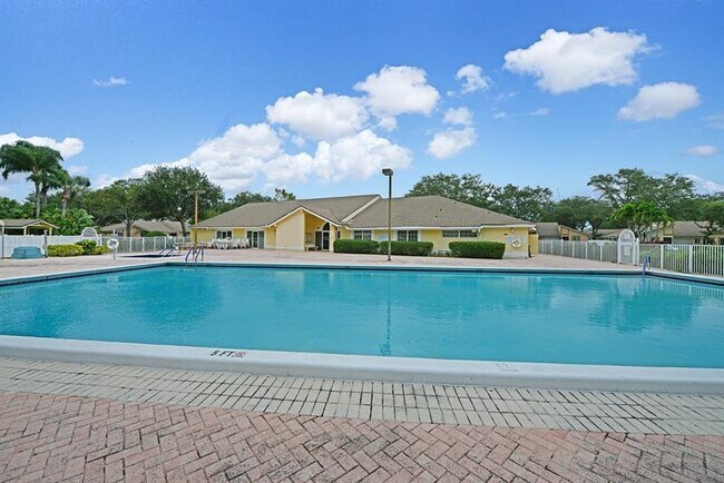 Building Photo - 18571 Egret Way