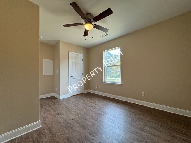 Building Photo - 8430 Springfield Rd