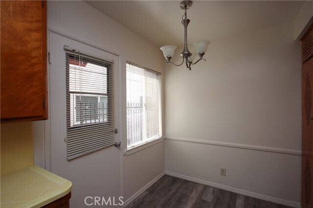 Building Photo - 822 N Santa Anita Ave