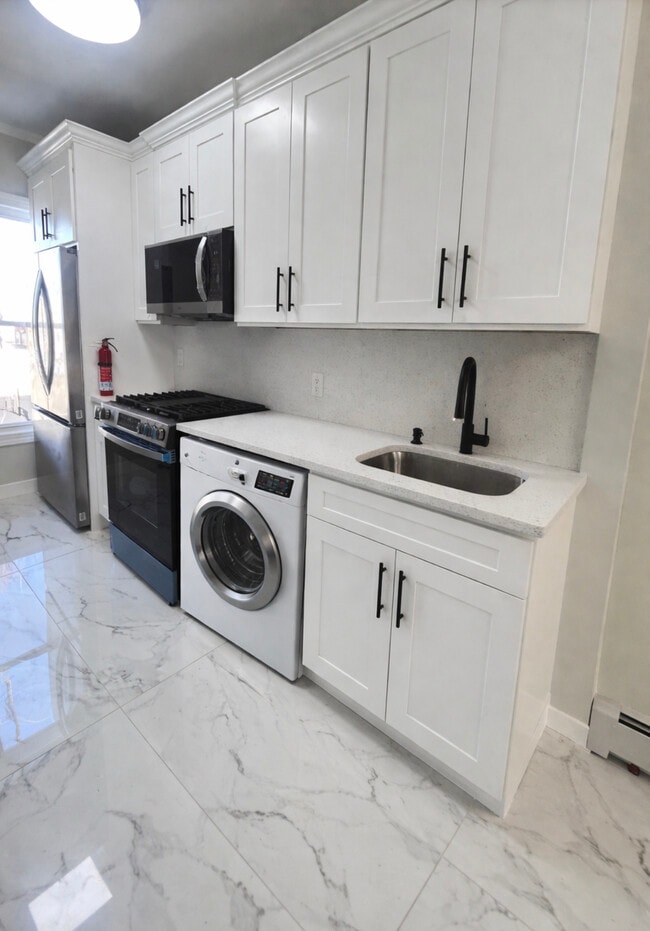 Building Photo - 510 17th St