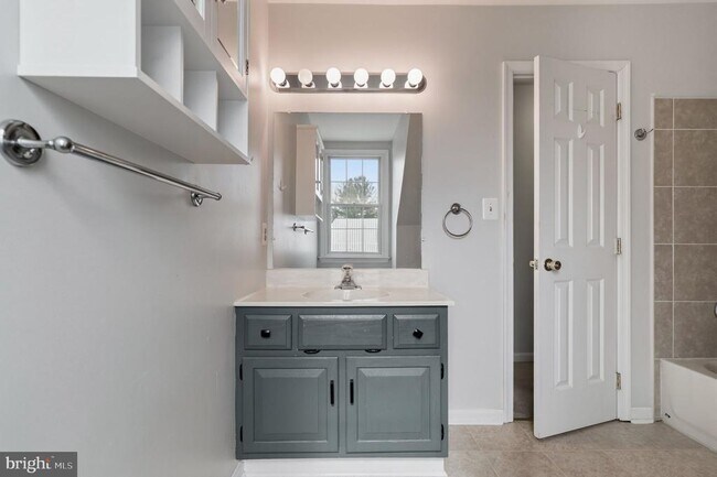 Building Photo - 2009 White Lake Dr