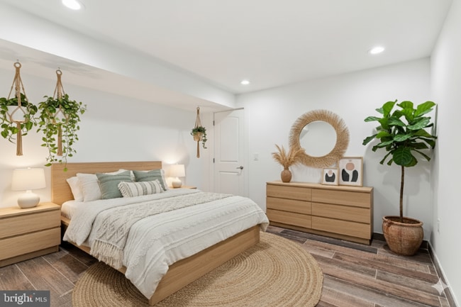 Building Photo - 2146 N Van Pelt St