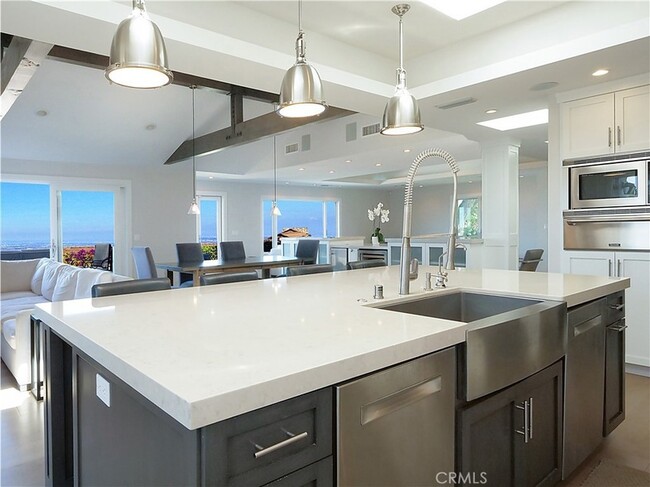 Building Photo - 67 Eastfield Dr