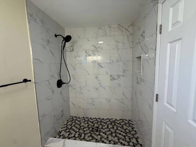 Building Photo - 904 4th St