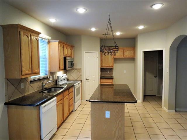 Building Photo - 8004 Ranchvale Ln