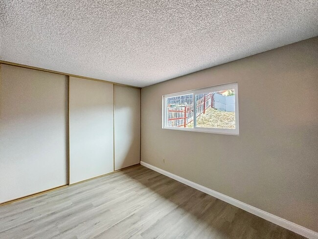 Building Photo - Charming 3BD/2BA House in Santee W/ W/D, M...