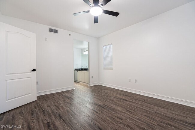 Building Photo - 7835 Regal Heron Cir