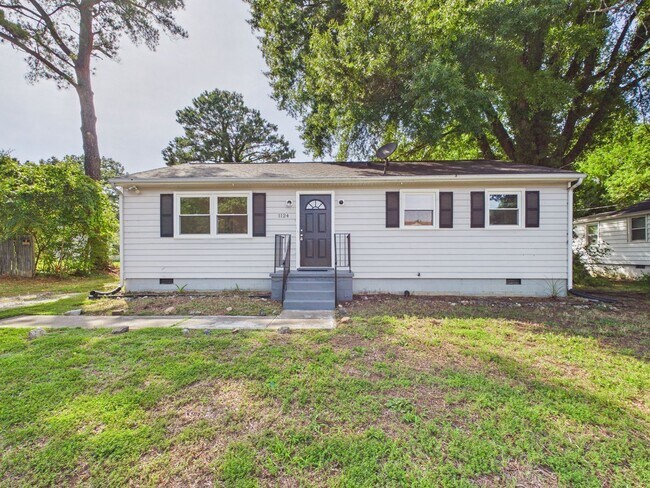 Primary Photo - 1124 Hollister Ave