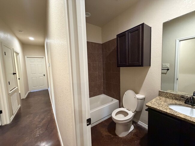 Building Photo - 204 Kaspar Way