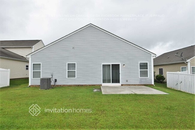 Building Photo - 7814 Hereford St