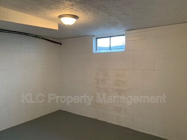 Building Photo - 1550 NW 81st St