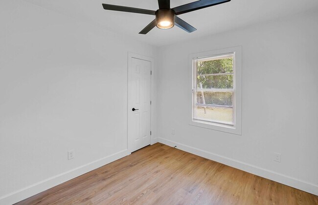 Building Photo - Newly remodeled 4BD 2BA home in Waco
