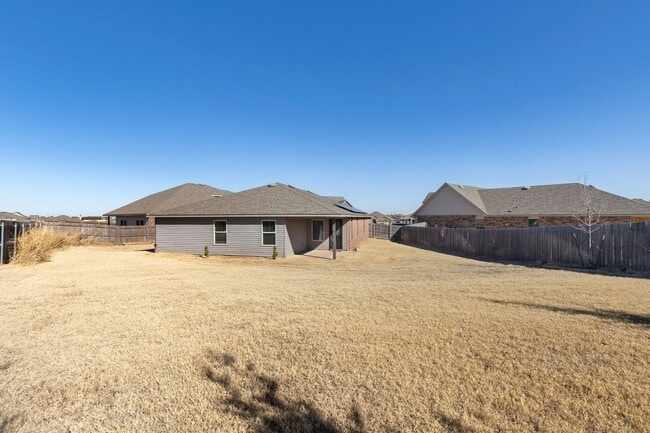 Building Photo - Stunning 4-Bed Home in Deer Creek Schools with Open Floorplan & Community Amenities