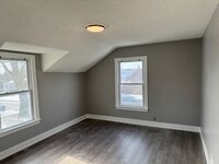 Building Photo - 2707 Commercial Ave