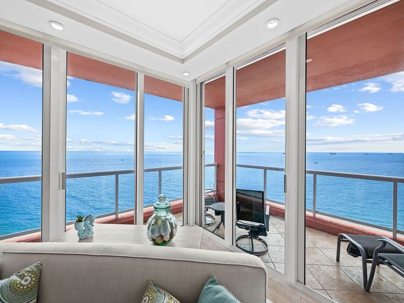 Building Photo - 2110 N Ocean Blvd