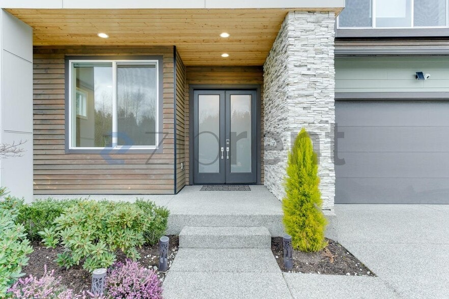 Building Photo - 24308 NE 24th St