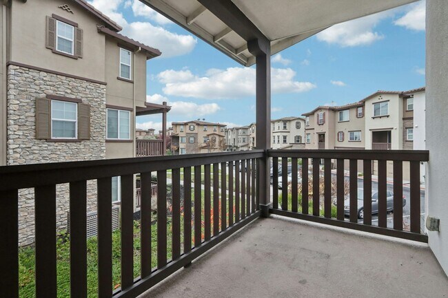 Building Photo - 5807 Via Lugano