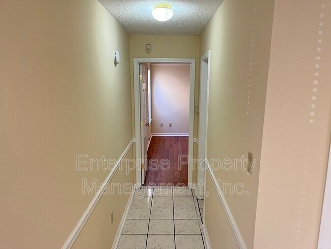 Building Photo - 4155 Tunbridge Pl