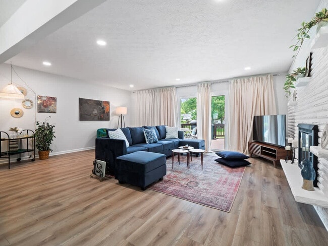 Building Photo - 8040 Strongsville Blvd