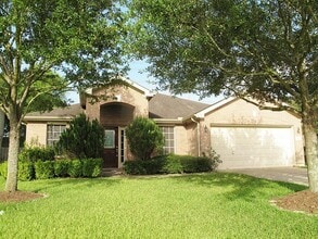 Building Photo - 2311 Enchanted Park Ln