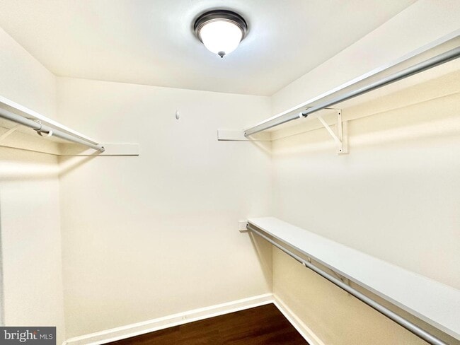 Building Photo - 626 15th St S