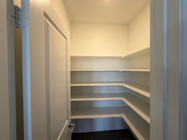 Building Photo - 2521 Birchcrest Dr