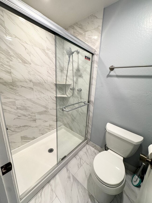 Building Photo - Perfect Shape Single Family Home in Dublin with many upgrades