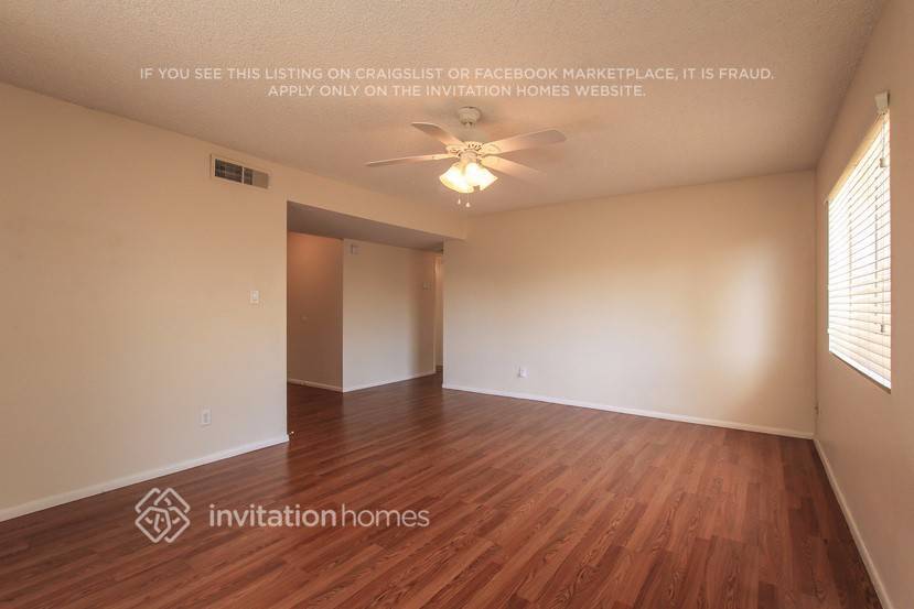 Building Photo - 6135 W Mauna Loa Ln