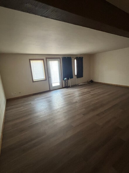 Building Photo - 2316 Post Rd