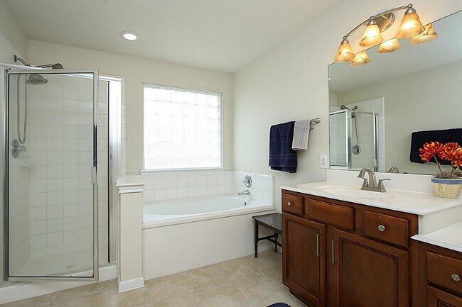 Building Photo - 29619 S Legends Bend Dr