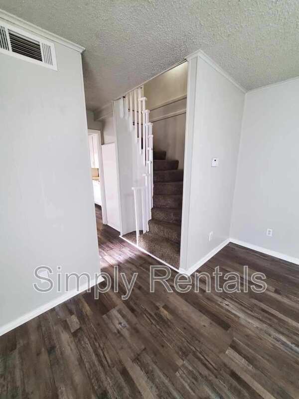 Building Photo - 400 Bill Bradford Rd