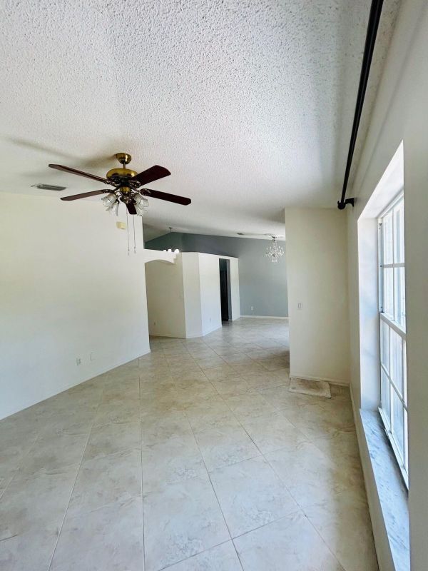 Building Photo - 5473 NW Carla Ct