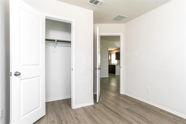 Building Photo - 5508 Shore Point Trl