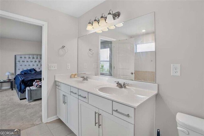 Building Photo - 616 Blue Ash Ct