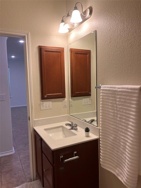 Building Photo - 6617 Moores Ferry Dr