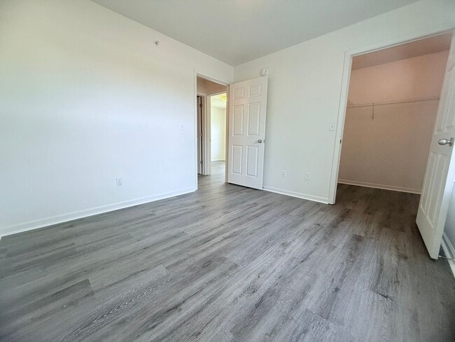 Building Photo - 3-BDR 2-BATH CONDO IN GRAND LEDGE