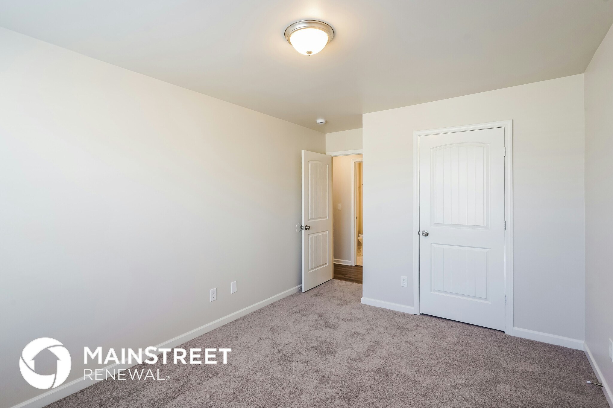 Building Photo - 1080 Pepper Stone Dr