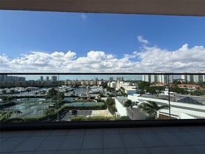 Building Photo - 19707 Turnberry Way