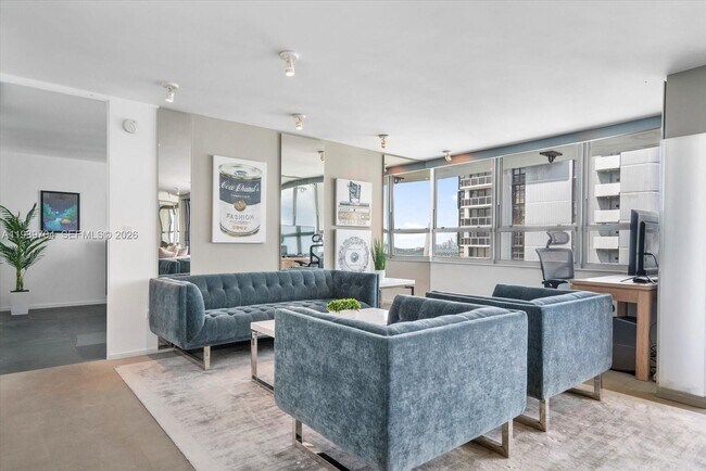 Building Photo - 11 Island Ave